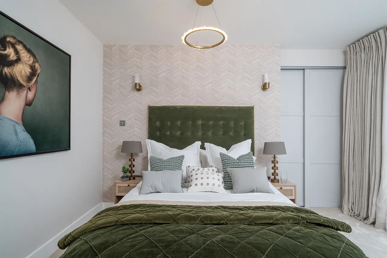 Shepherds Bush Road, London, W6, photo 13