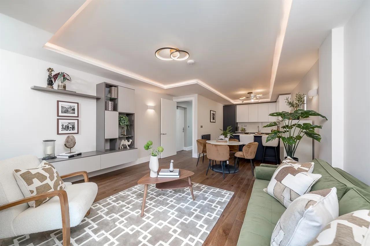Shepherds Bush Road, London, W6, photo 22