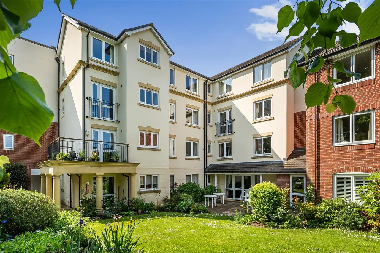 Langford Road, Honiton, EX14, photo 12