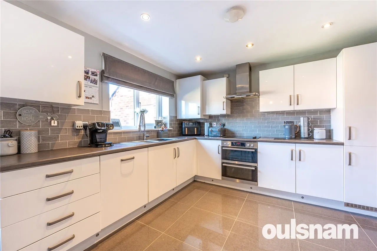 Westbury Place, Redditch, Worcestershire, B98 7GH, photo 3