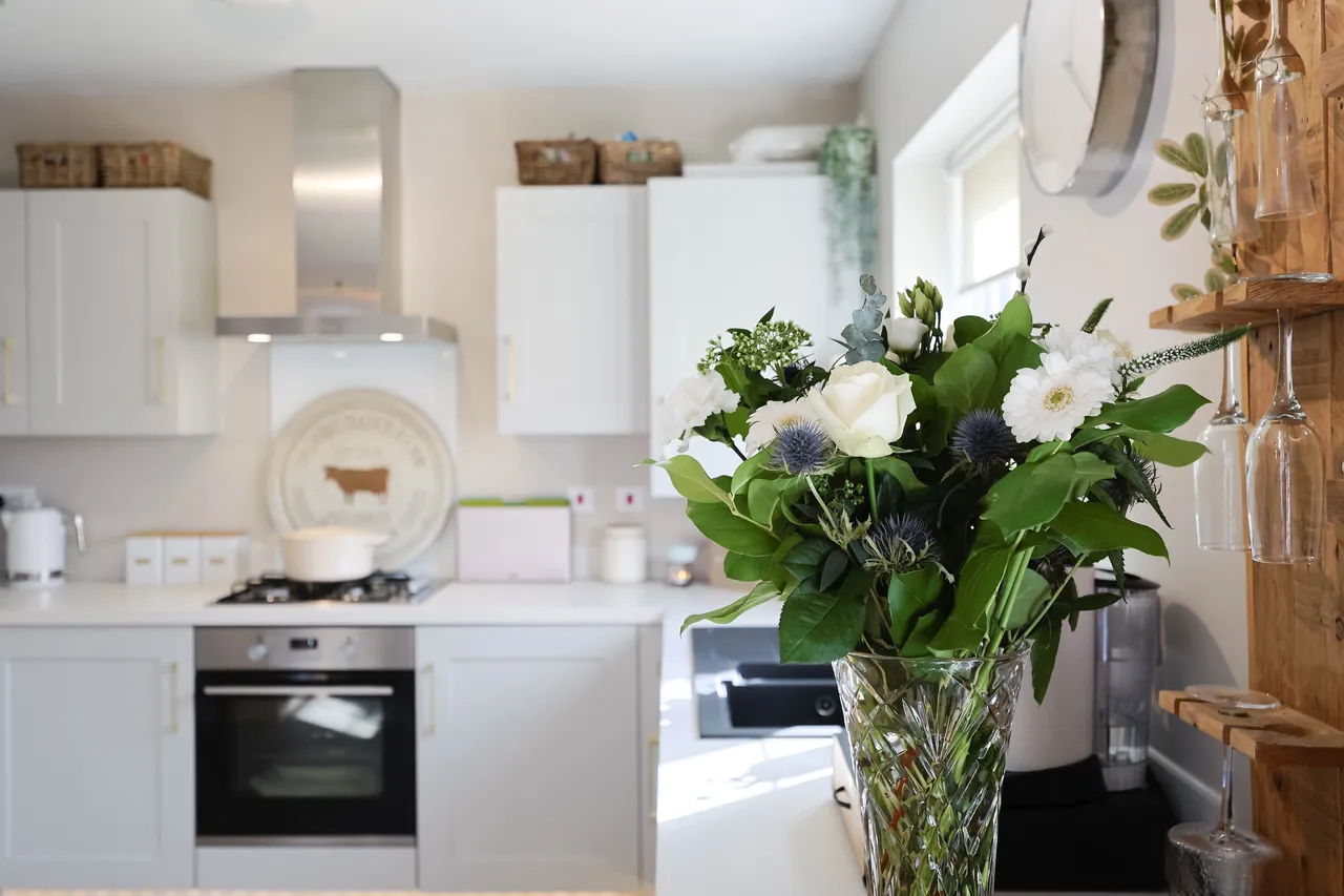 Hawthorn Meadow, Standish, photo 9