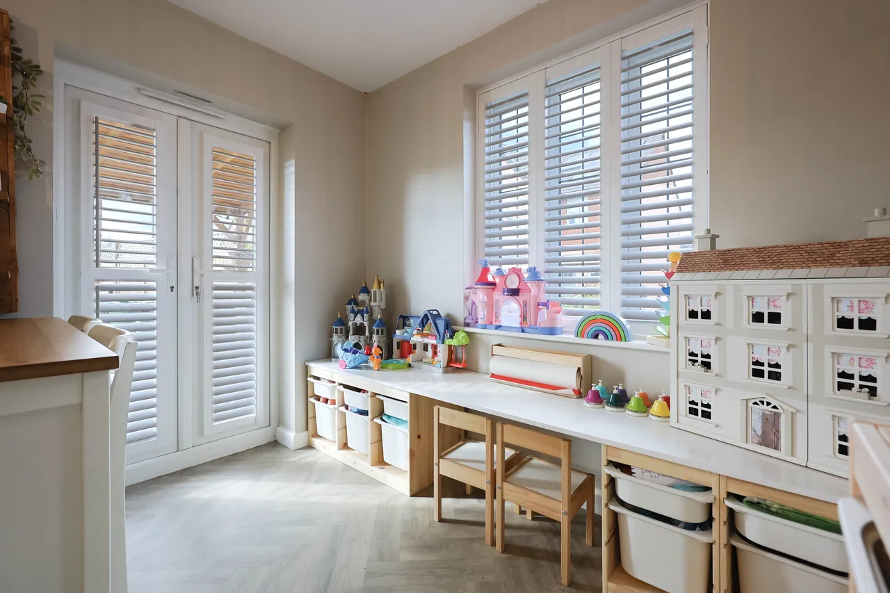 Hawthorn Meadow, Standish, photo 14