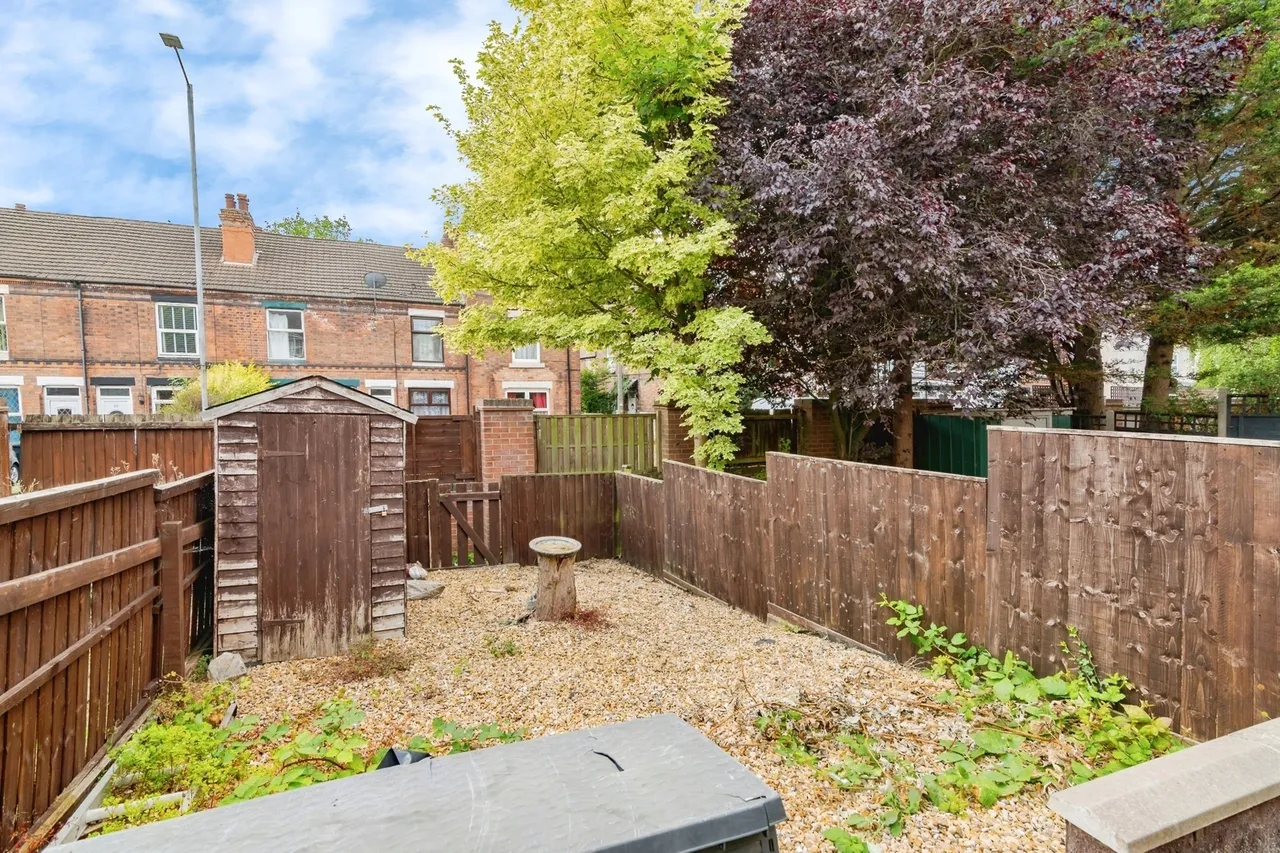 Hotspur Drive, NOTTINGHAM, Nottinghamshire, NG4, photo 17