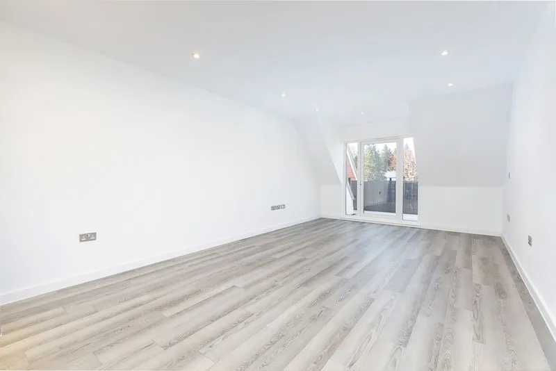 94 Foxley Lane, Purley CR8 3NA, photo 4