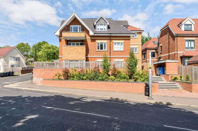 94 Foxley Lane, Purley CR8 3NA, photo 13