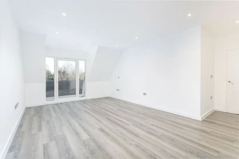 94 Foxley Lane, Purley CR8 3NA, photo 5