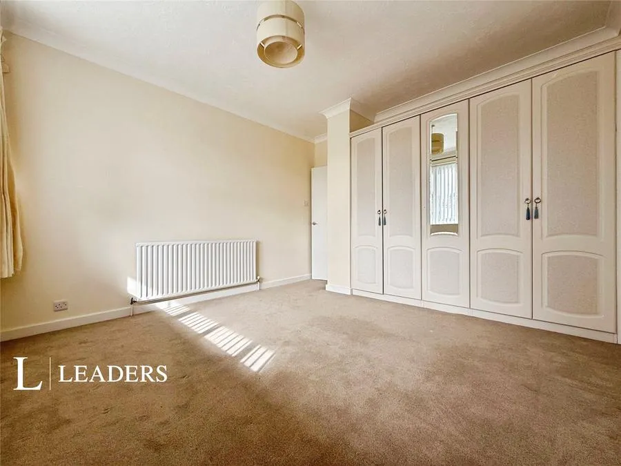 Grand Avenue, Worthing, BN11, photo 15