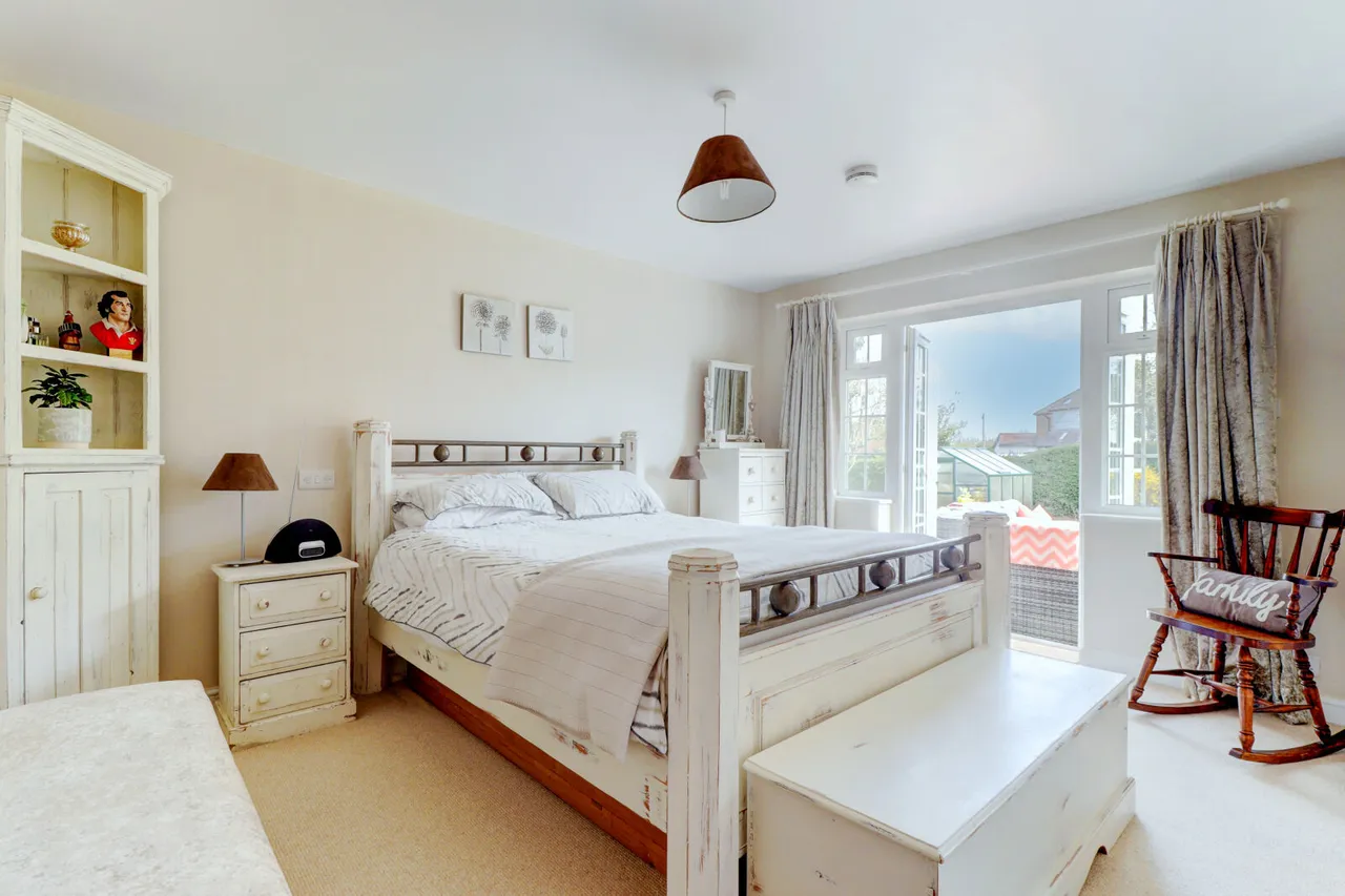 Christopher Close, High Wycombe, HP14, photo 6