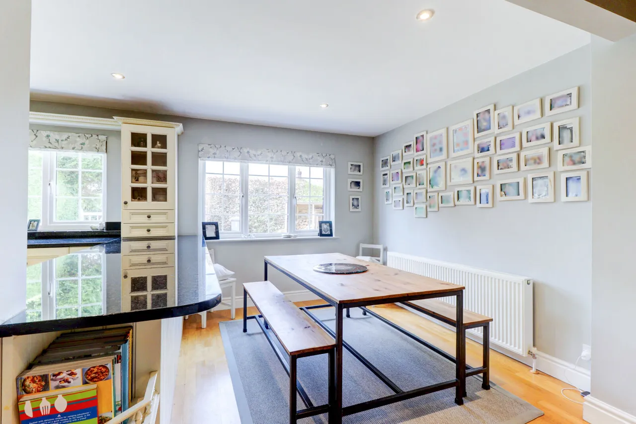 Christopher Close, High Wycombe, HP14, photo 14