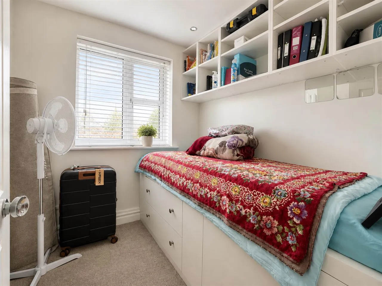 Walgrave Drive, Bradwell, photo 14