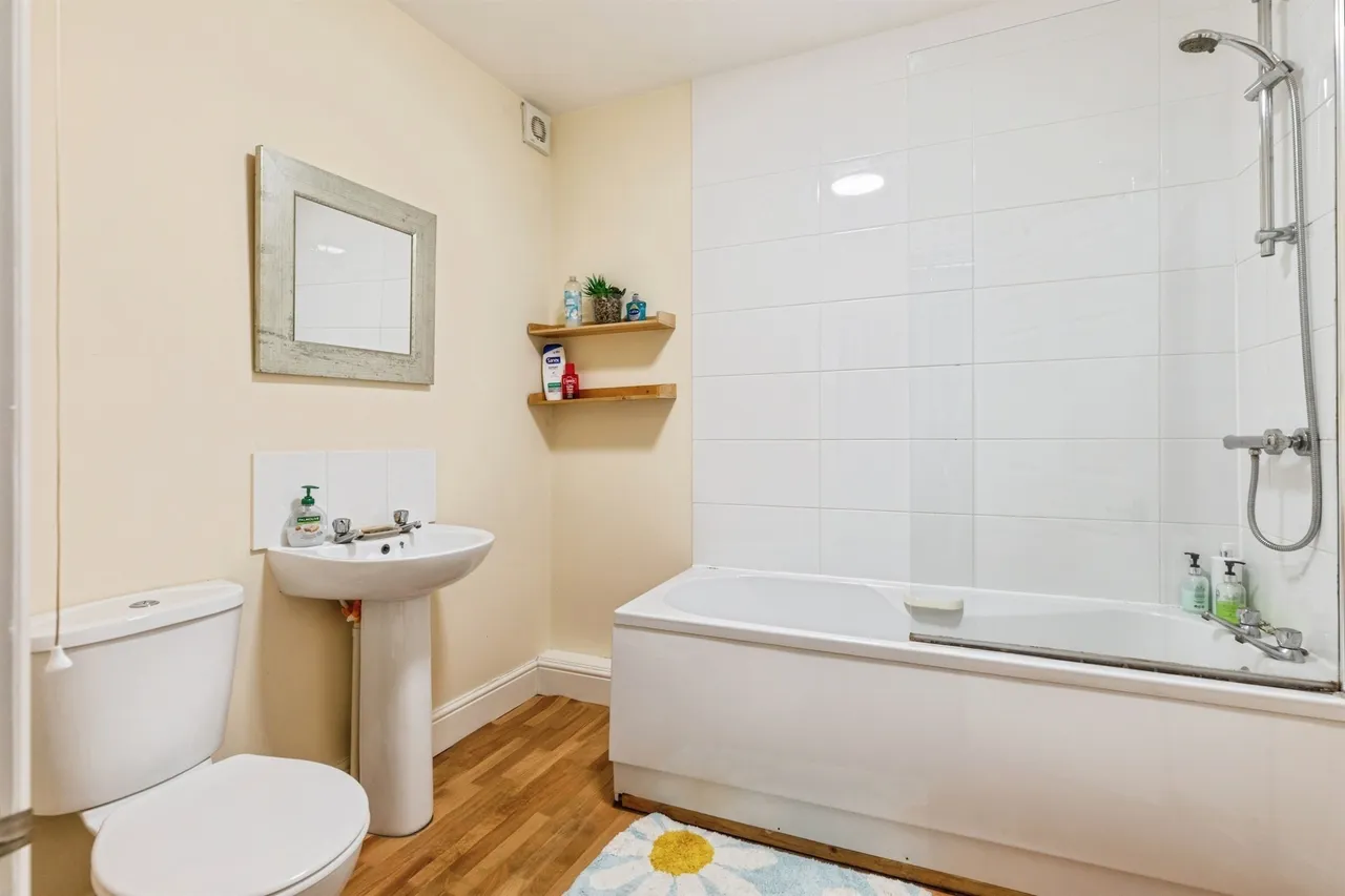St. Helens Road, Hastings, TN34, photo 13
