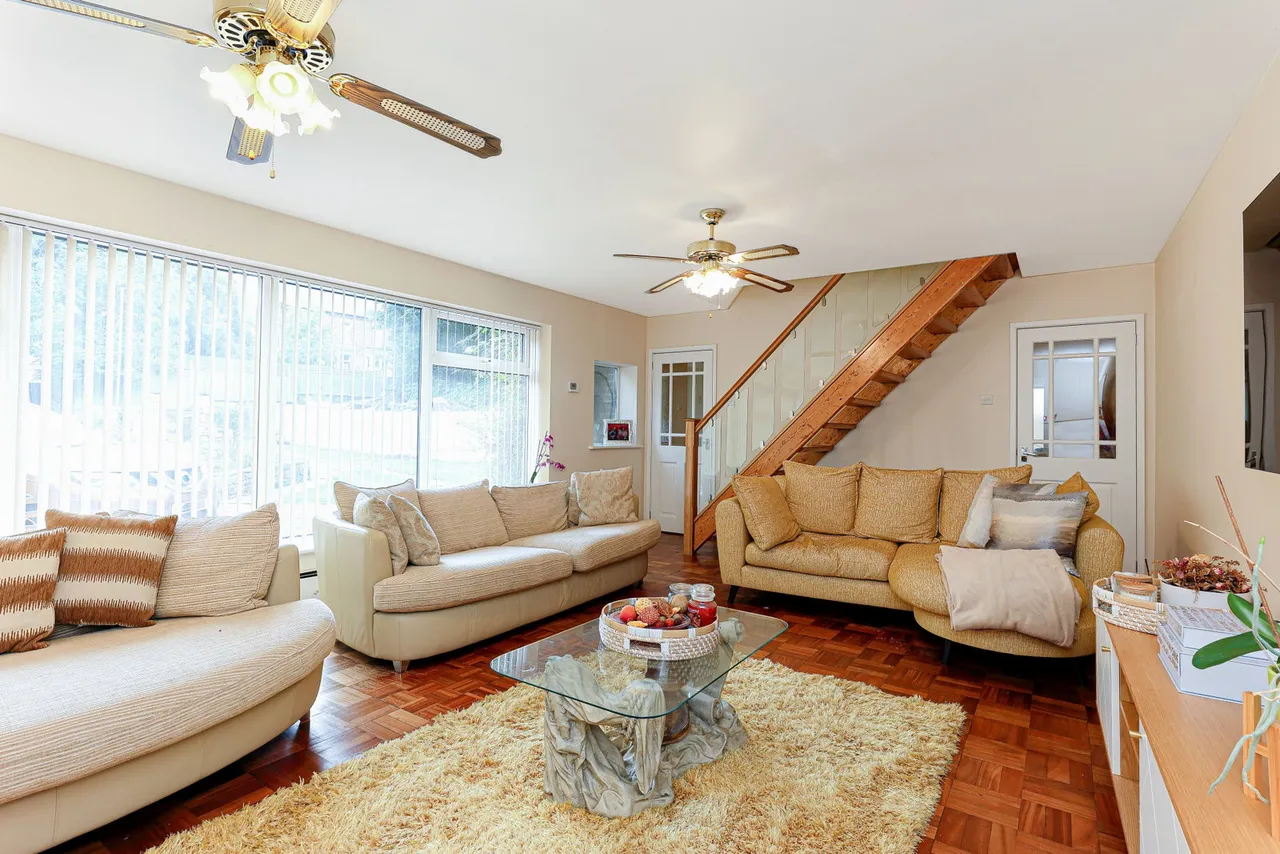Moorgate Grove, Rotherham, S60, photo 6