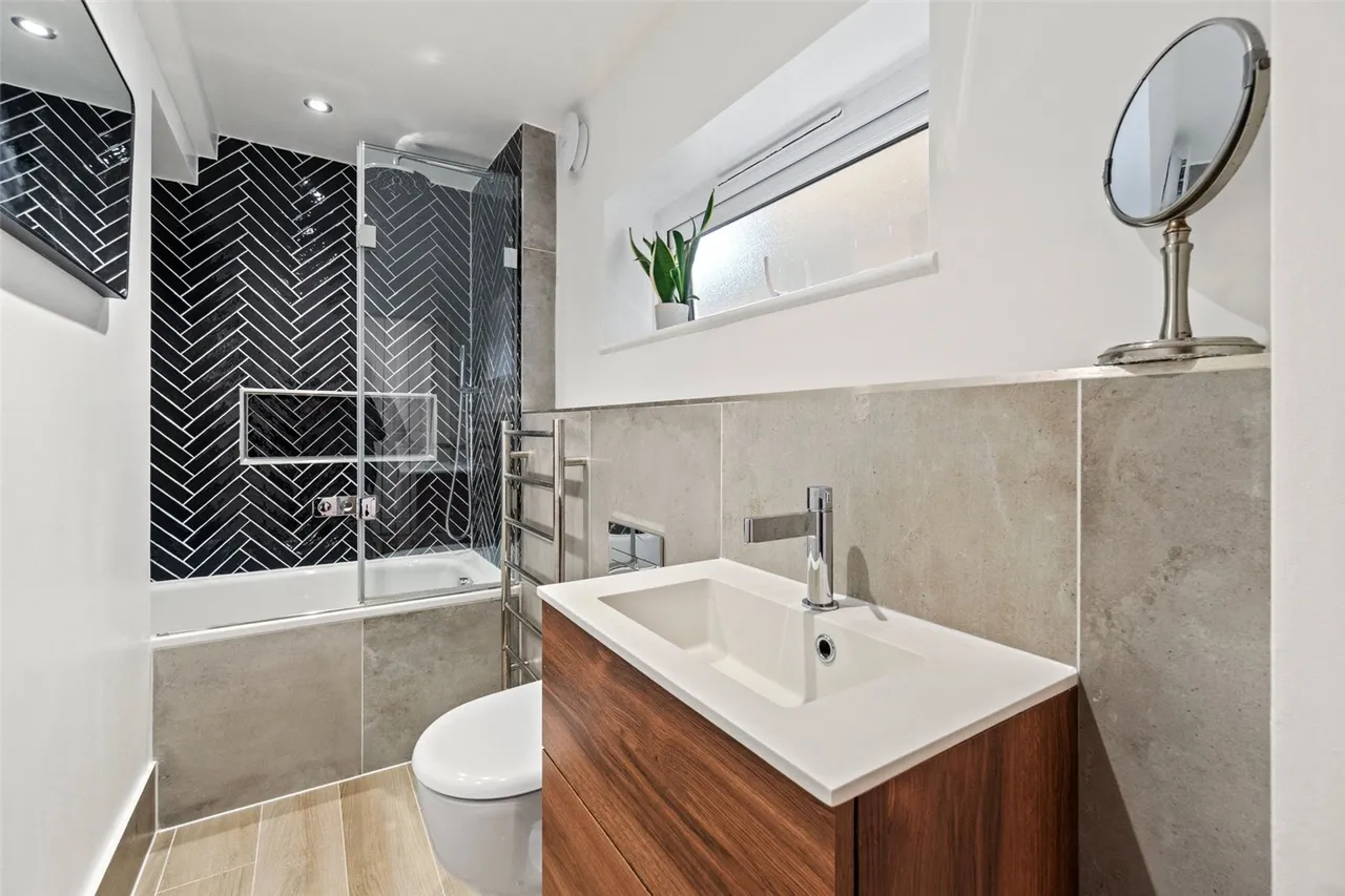 Stanley Road, Teddington, TW11 8TX, photo 8