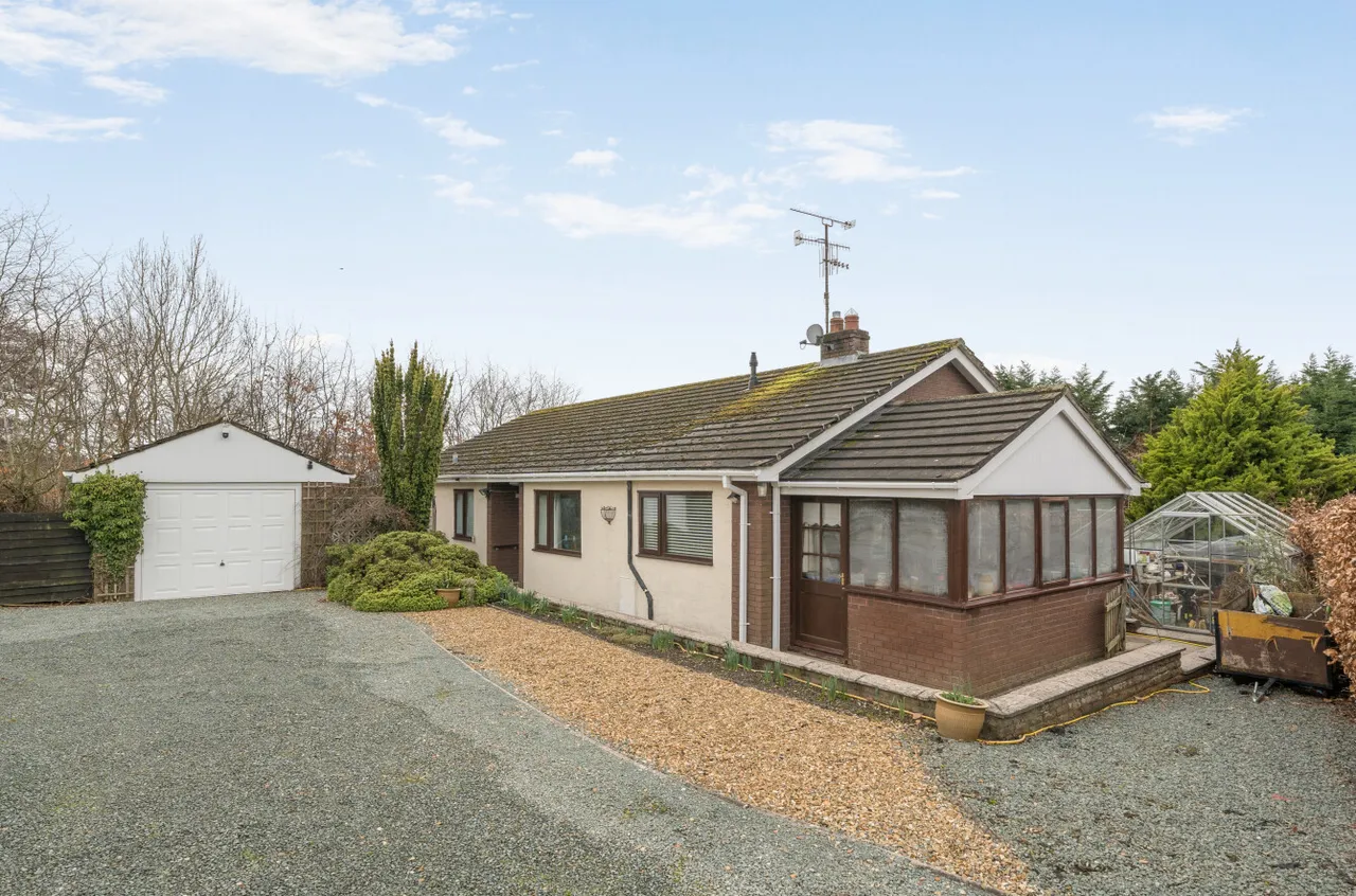 3 bed house for sale, Forden, Welshpool