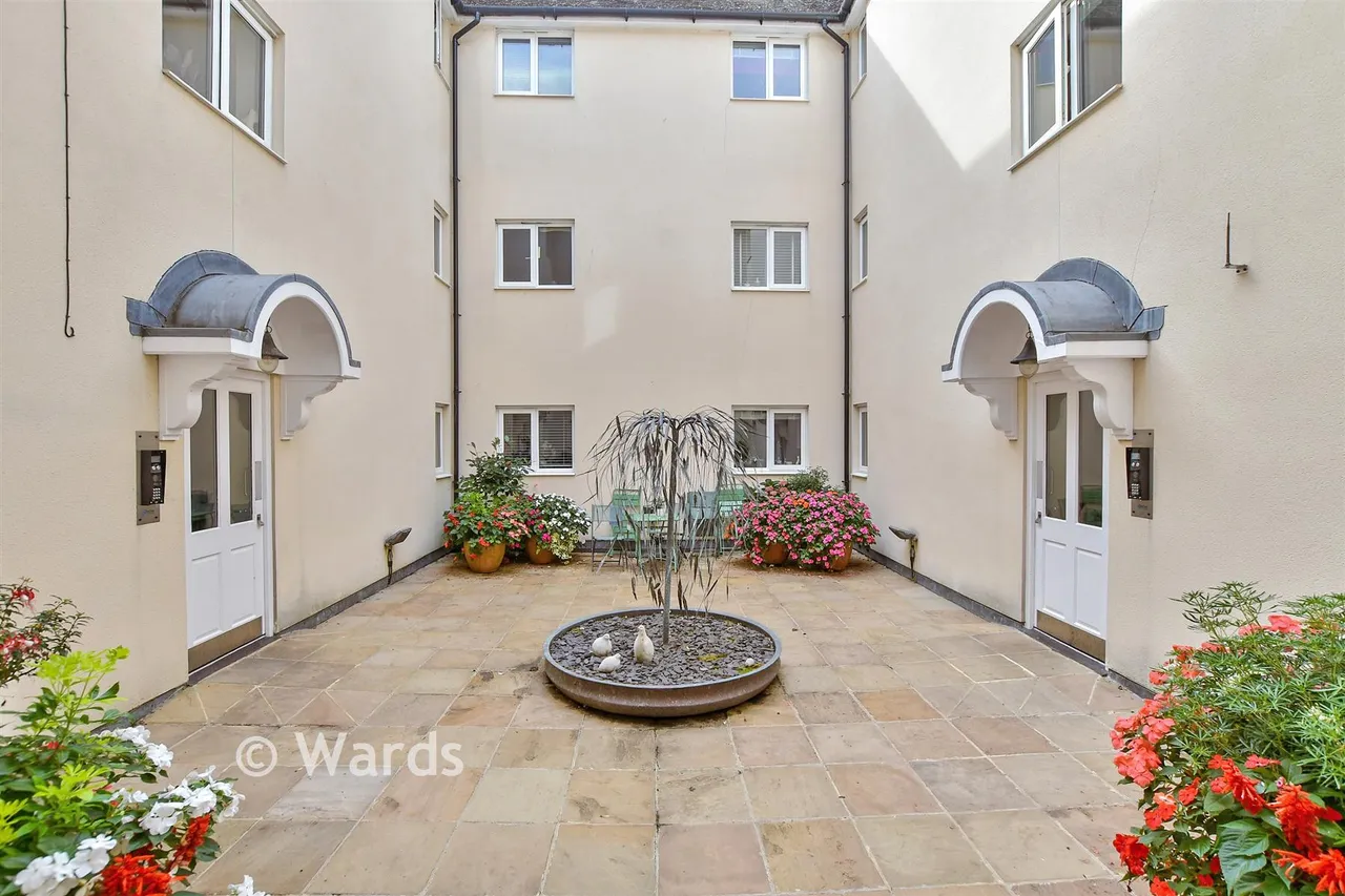 North Road, Hythe, CT21, photo 14