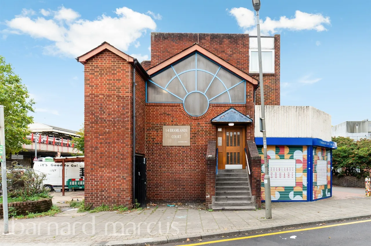 Bramlands Close, London, SW11, photo 12