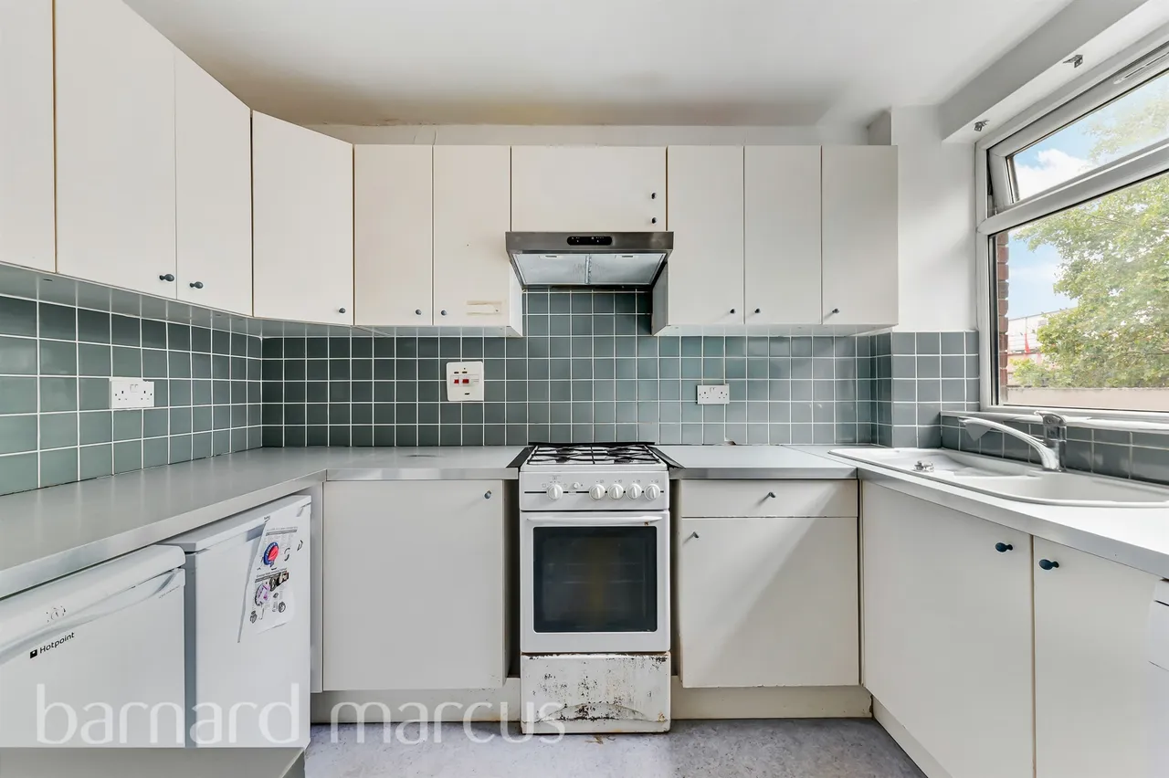 Bramlands Close, London, SW11, photo 9