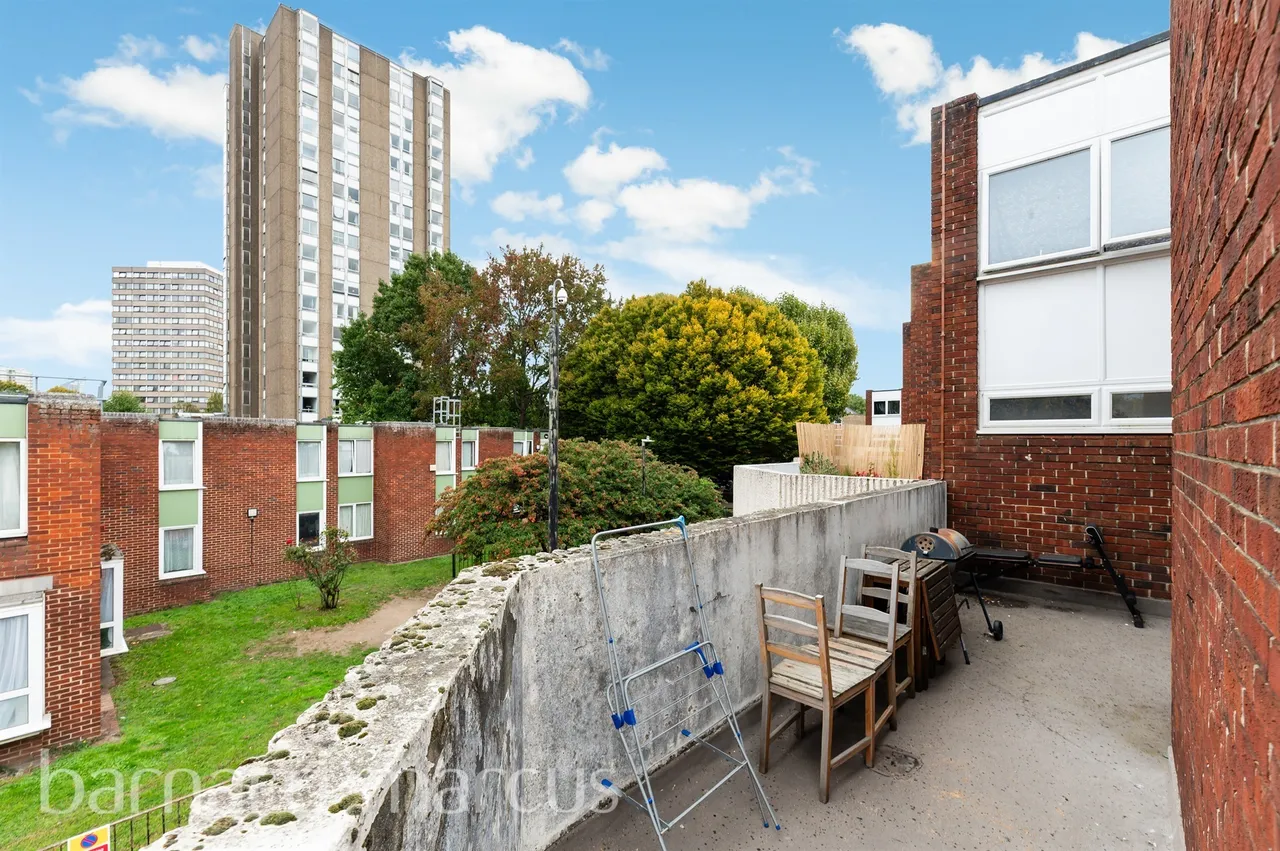 Bramlands Close, London, SW11, photo 11