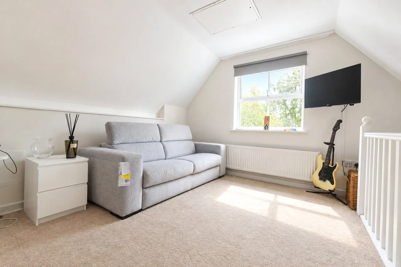 Hams Corner, Sherfield-on-Loddon, Hook, Hampshire, RG27 0HP, photo 8