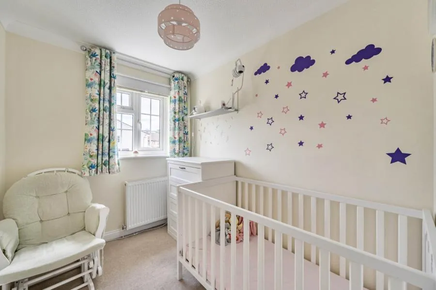 Wheeler Close, Burghfield Common, RG7, photo 9