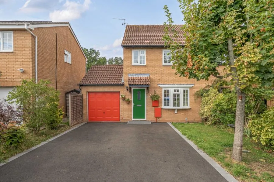 Wheeler Close, Burghfield Common, RG7, photo 20