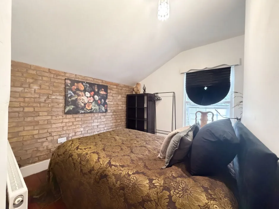 Hows Road, Uxbridge, UB8, photo 12