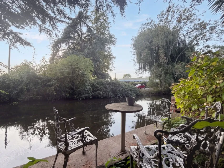 Hows Road, Uxbridge, UB8, photo 7