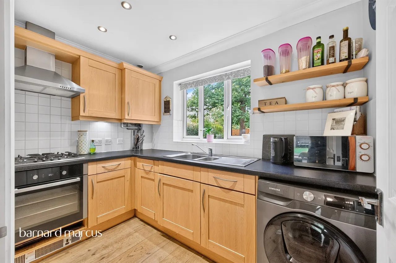 Burford Road, Worcester Park, KT4, photo 3