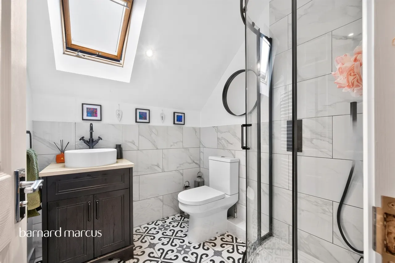 Burford Road, Worcester Park, KT4, photo 11