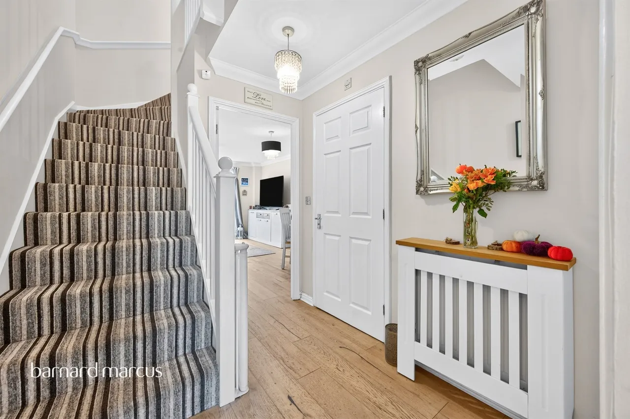 Burford Road, Worcester Park, KT4, photo 9