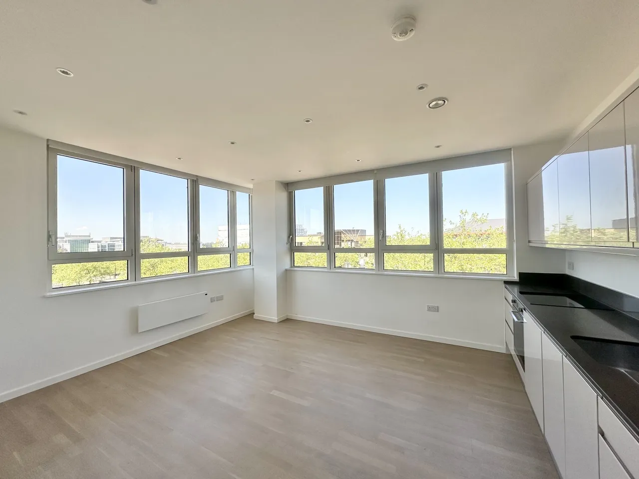 Flat 20, Granton House, Milton Keynes, 202 Silbury Boulevard, MK9 1FJ, photo 3