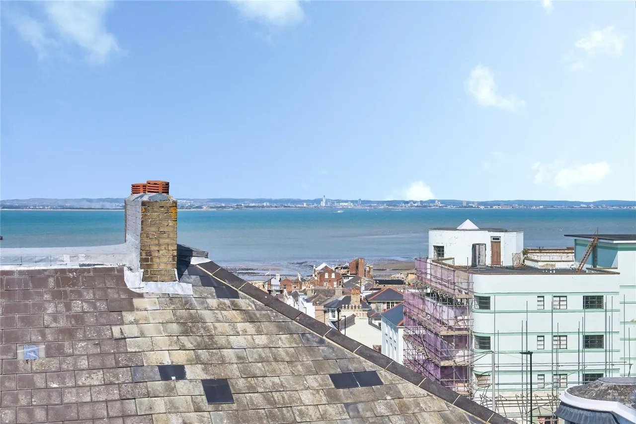 George Street, Ryde, PO33, photo 11