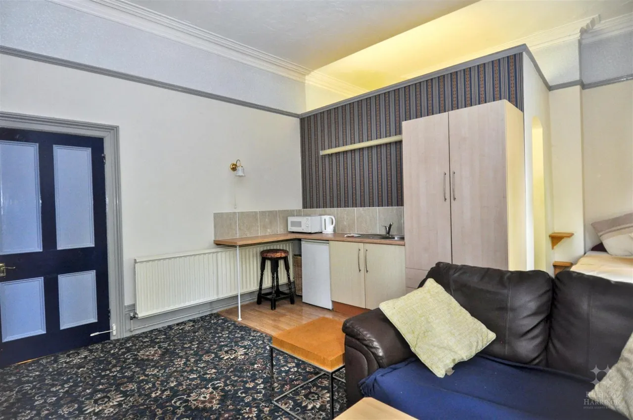 Burton Street, Loughborough, LE11, photo 32