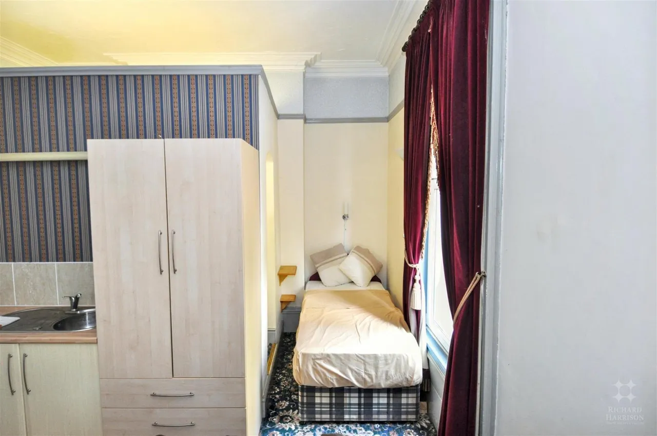 Burton Street, Loughborough, LE11, photo 33