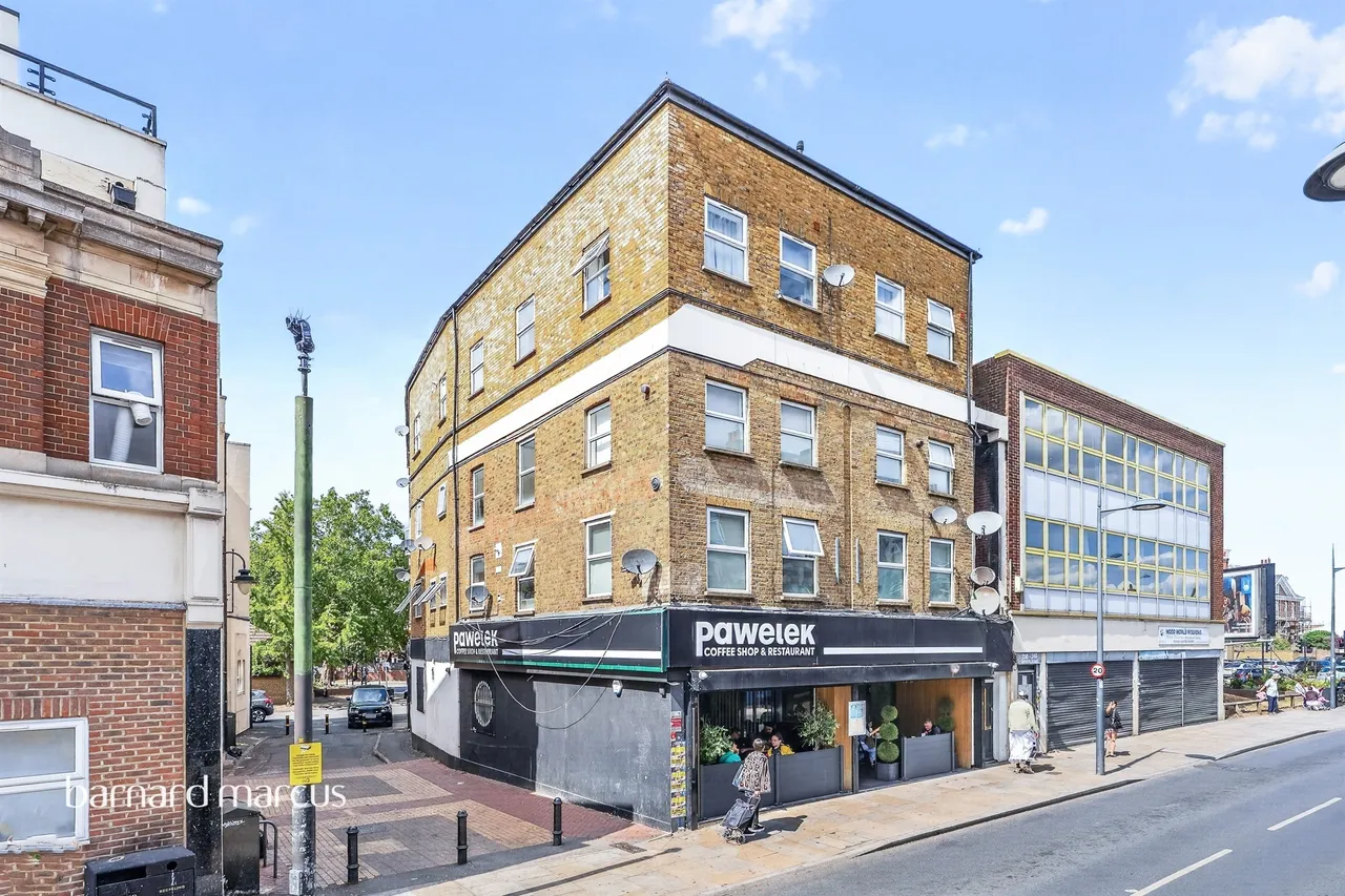 2 bed flat for sale, Sibthorp Road, Mitcham, CR4