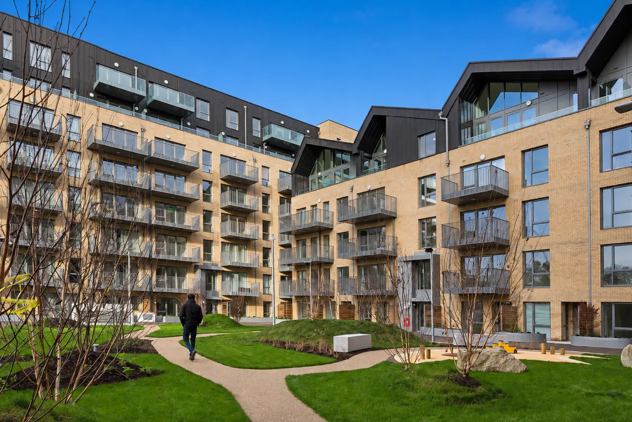 Ashley Court, London, E3, photo 15