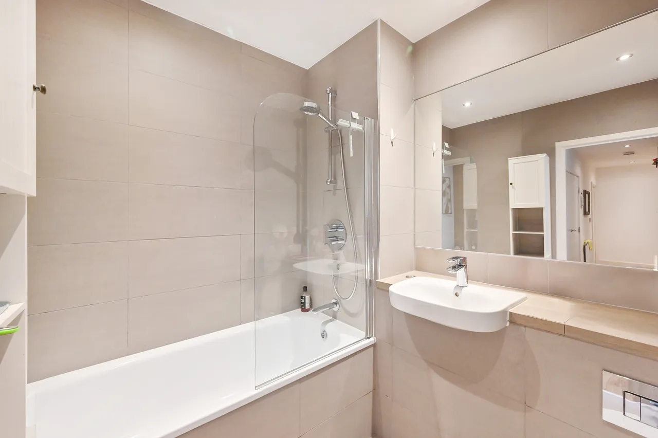 Ashley Court, London, E3, photo 10