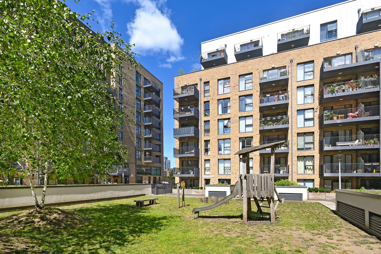Ashley Court, London, E3, photo 12