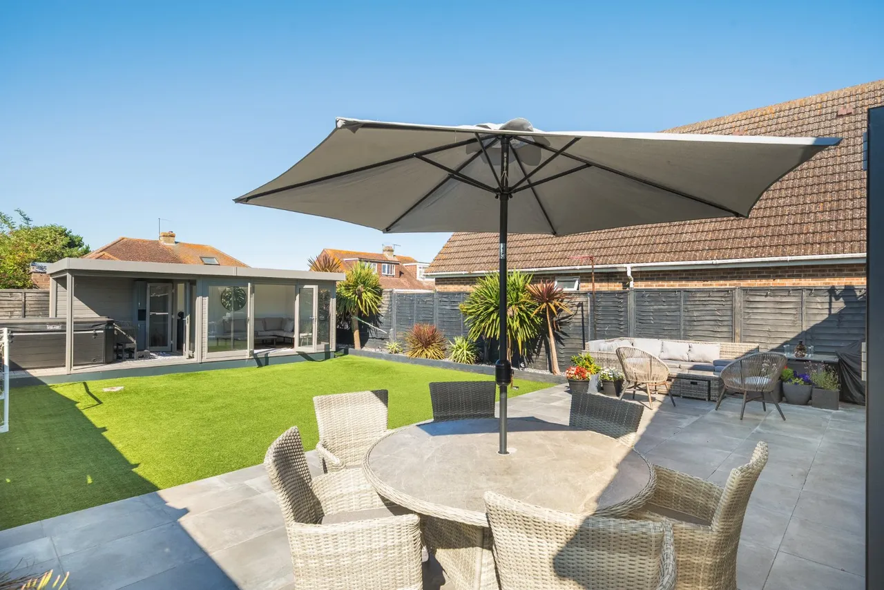 Alexandra Road, Lancing, BN15, photo 18