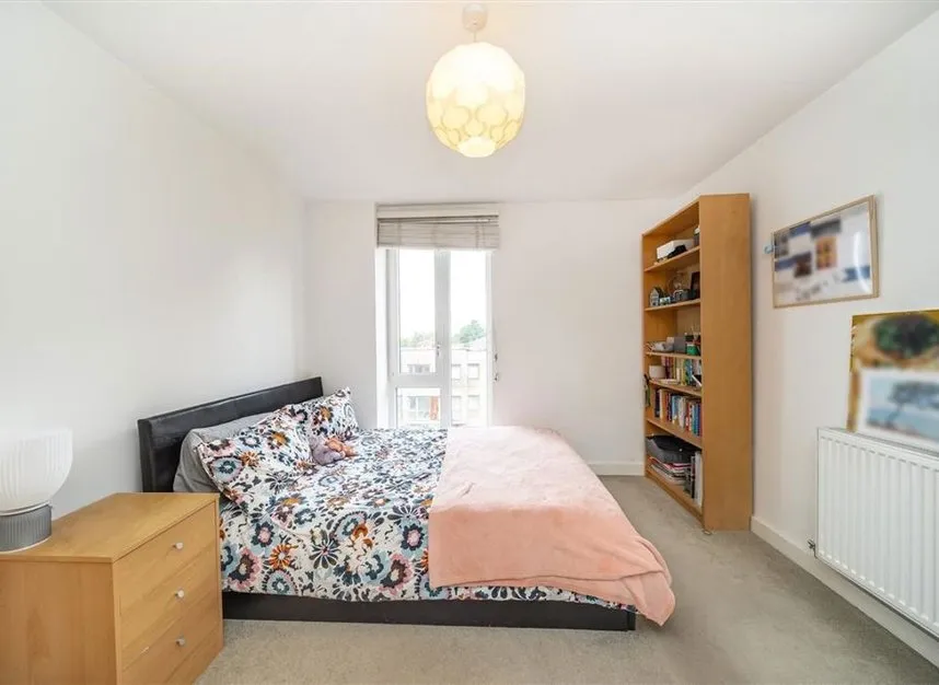 Flowers Close, Cricklewood, NW2, photo 4