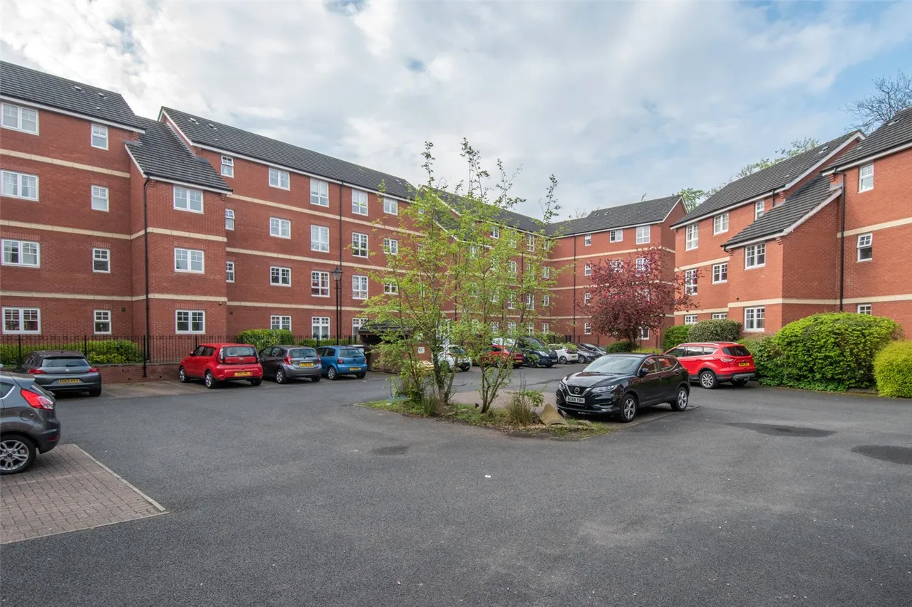 St. Peters Close, Bromsgrove, Worcestershire, B61 7DY, photo 10
