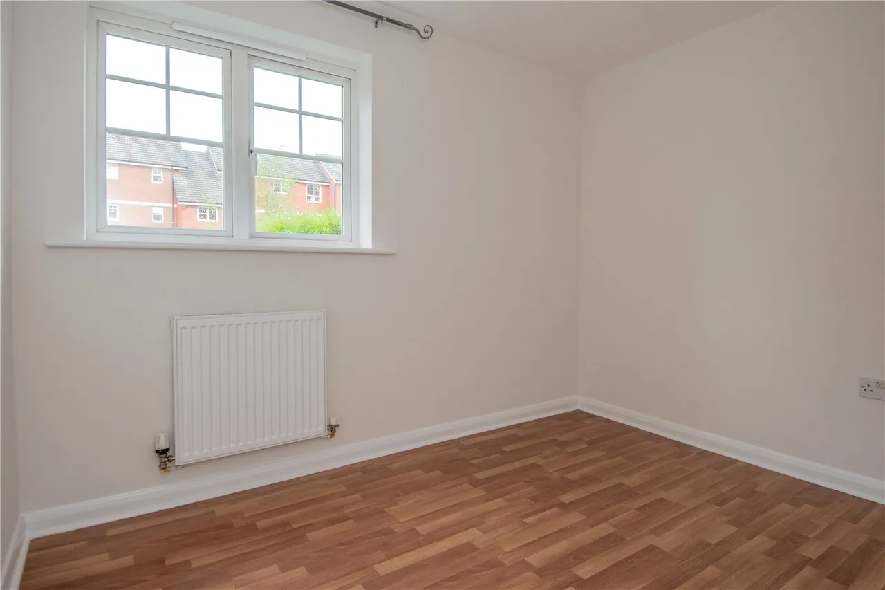 St. Peters Close, Bromsgrove, Worcestershire, B61 7DY, photo 8
