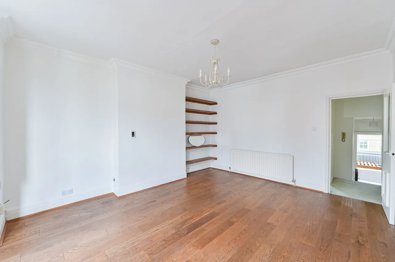 15 Romola Road, London, photo 8