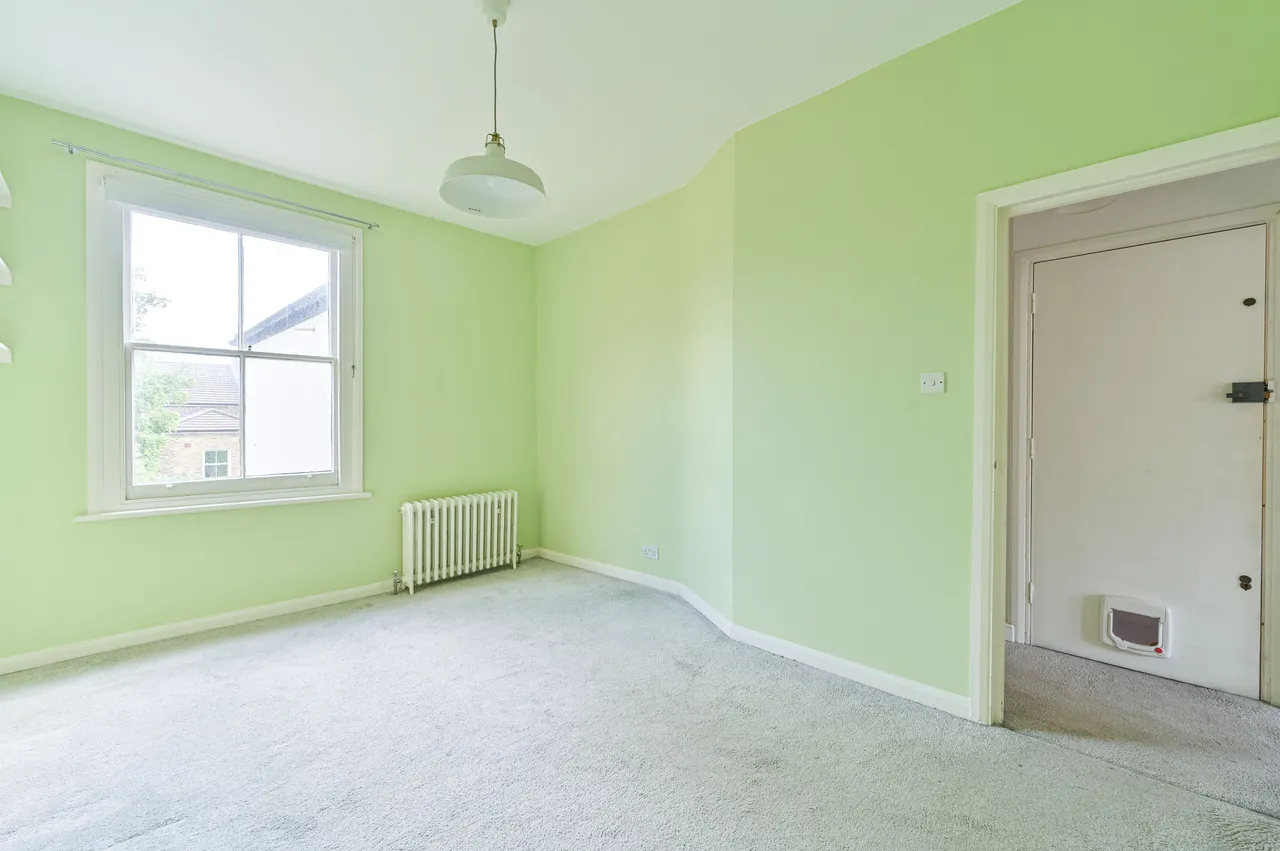 15 Romola Road, London, photo 12