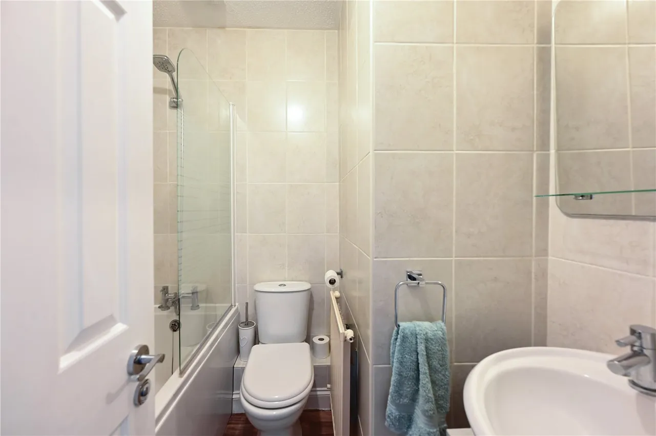 Mallard Close, Ash, GU12, photo 9