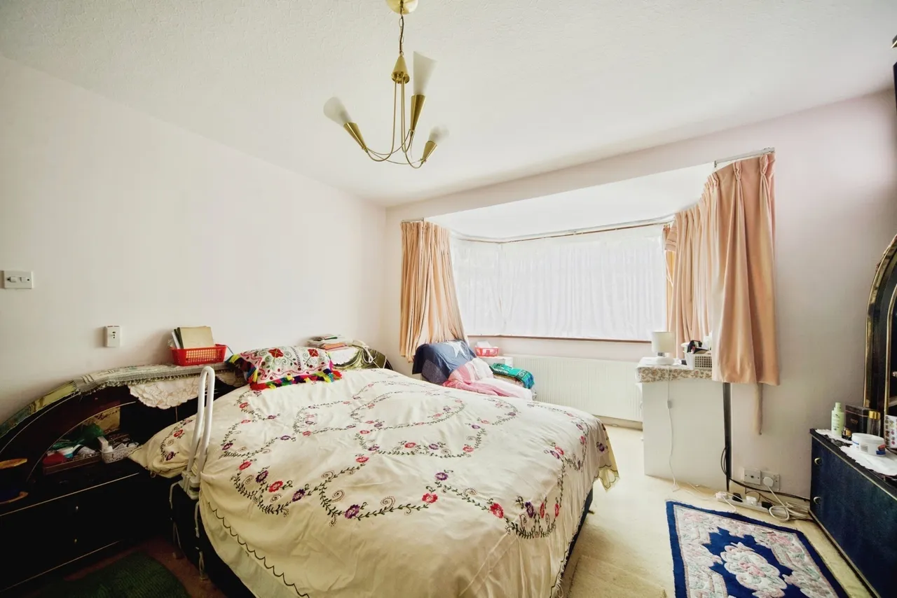 Queen Elizabeths Drive, London, N14, photo 10