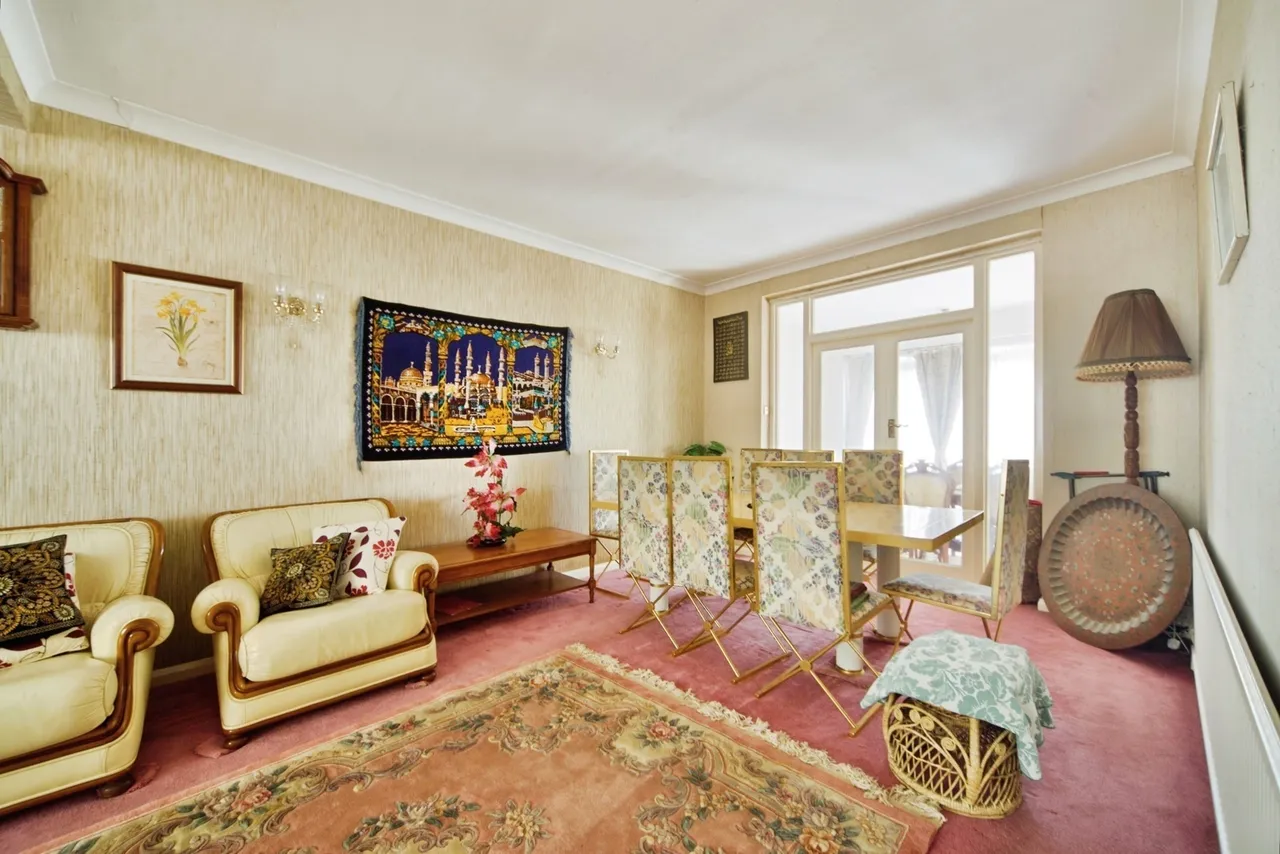 Queen Elizabeths Drive, London, N14, photo 9