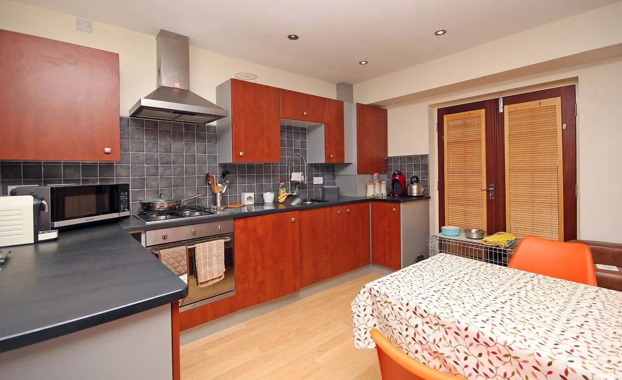 Porthmadog, LL49, photo 4
