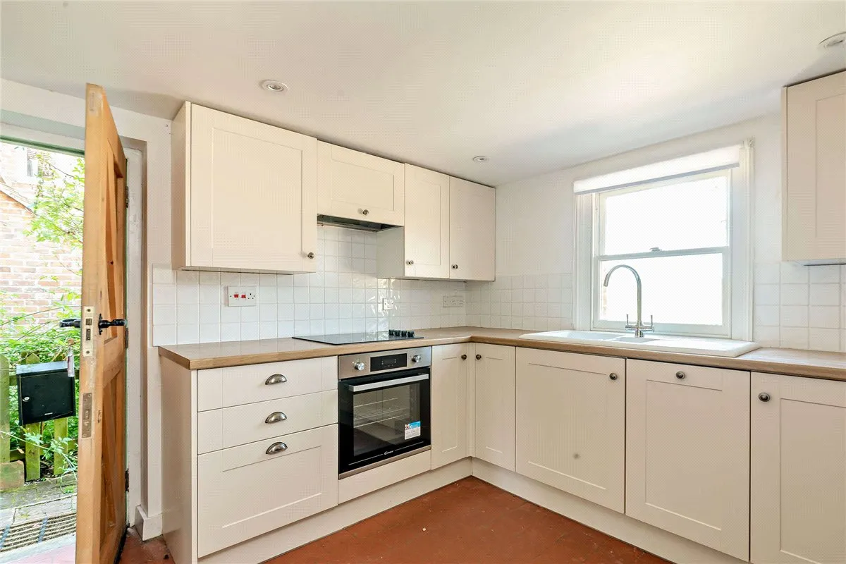 Harts Hill Road, Thatcham, RG18, photo 2