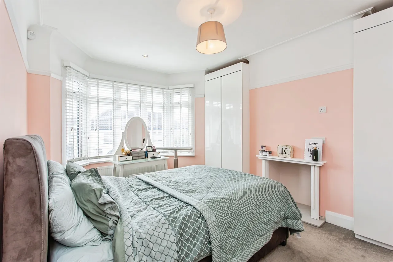 Ennismore Gardens, Southend-On-Sea, SS2, photo 9